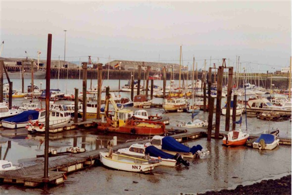Photo:Low tide 1991
