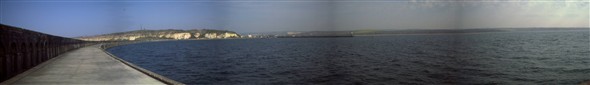 Photo:Breakwater (Panoramic) 2000