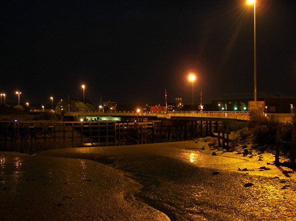 Photo:BRIDGE AT NIGHT 2008