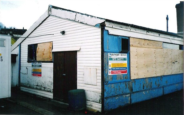 Photo:Fishermens Club now the site office - 3/12/00
