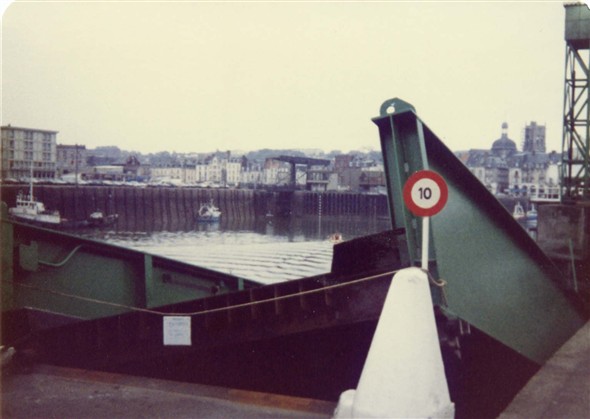 Photo: Illustrative image for the 'COLLAPSE OF LINK SPAN AT DIEPPE' page