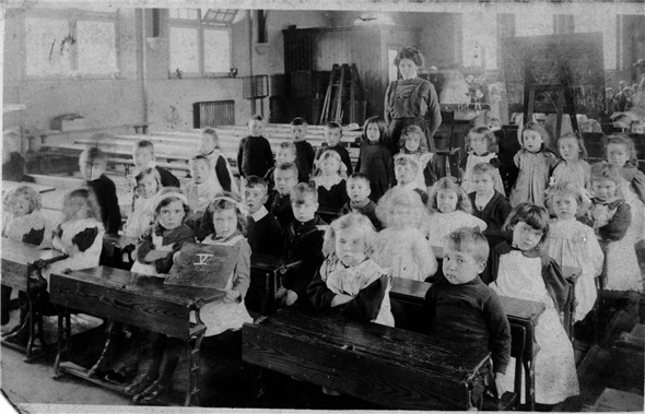 Photo:Class photo inside Christ Church Hall - c1912