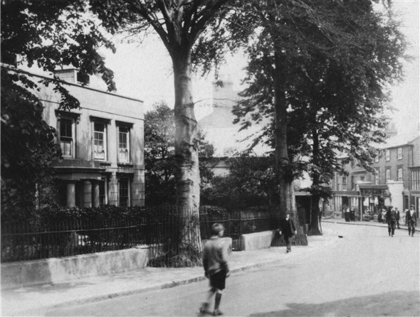 Photo:High Street - Sussex House - 1920