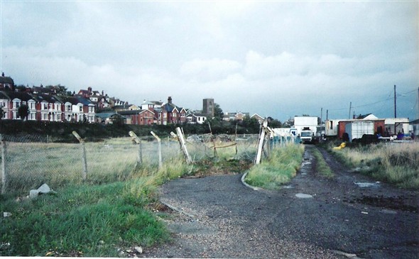 Photo:Huggetts Field looking north towards Fort Road