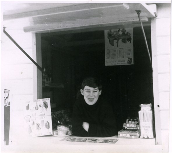 Photo:The Hope Kiosk with my brother Peter open on 27th March 1964