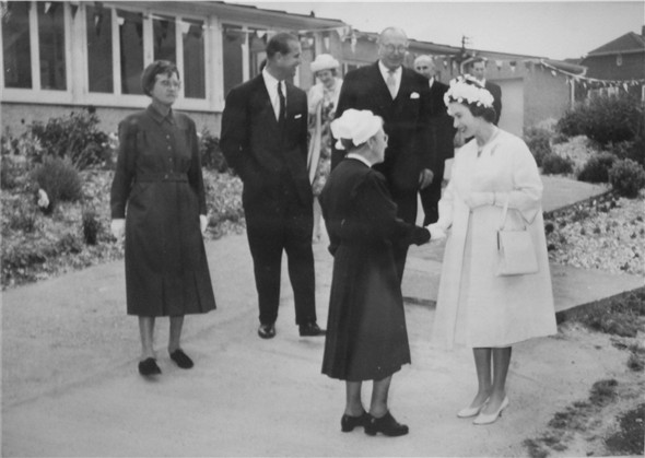 Photo:Muriel Powell meets the Queen - c1962