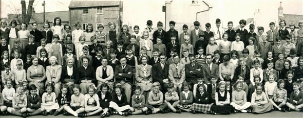 Photo:Meeching Junior School 1955  picture 2 (centre)