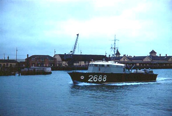 Photo:No. 2688 returning to its berth