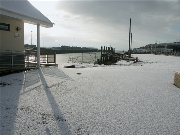 Photo:Winters morn on riverside 27/2/2005