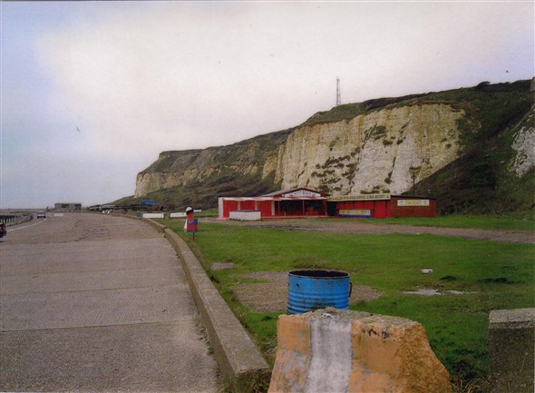 Photo:Cliff walk near Newhaven