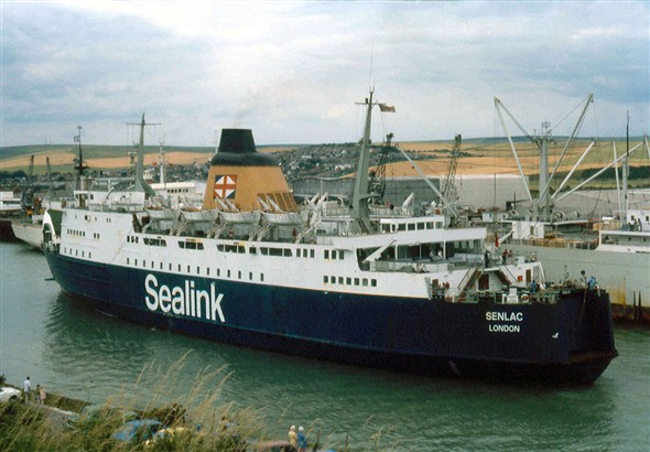 Photo:Senlac arriving at Newhaven