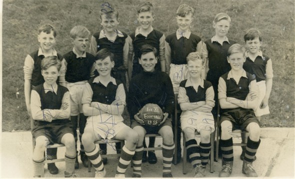 Photo:Football team 1955