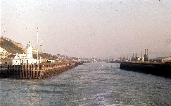 Photo: Illustrative image for the 'HARBOUR ENTRANCE' page