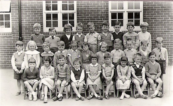 Photo: Illustrative image for the 'MEECHING JUNIOR SCHOOL 1960' page