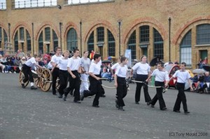Photo:A field gun display by the Seaford and Newhaven Sea Cadets