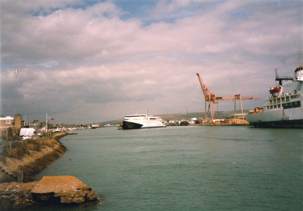 Photo:SeaCat Newhaven 1992