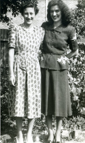 Photo:Marcia Stapley & Peggy Vinall, mid-1950s
