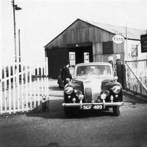 Photo:Philip Harben, first TV chef leaving Newhaven Customs shed