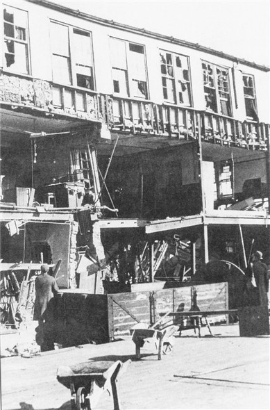 Photo:London Paris Hotel bomb damage - 23/3/1942