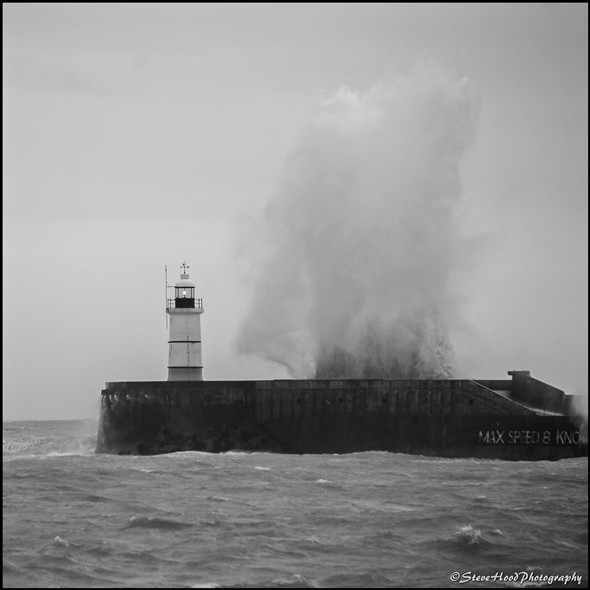 Photo: Illustrative image for the 'NEWHAVEN LIGHTHOUSE' page